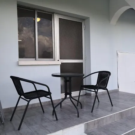 Premium Beach Studio Wh 13
