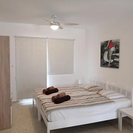 Premium Beach Studio Wh 13 Polis